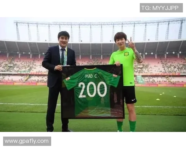 北京国安积极推进年轻球员提拔计划助力球队未来发展与新生力量崛起