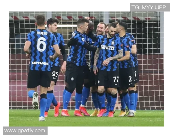 联赛杯八强对阵揭晓各队实力对决引发球迷热议 联赛杯八强对阵揭晓各队实力对决引发球迷热议