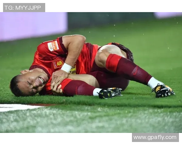 中超新星严鼎皓崭露头角引发球迷热议未来发展潜力无限