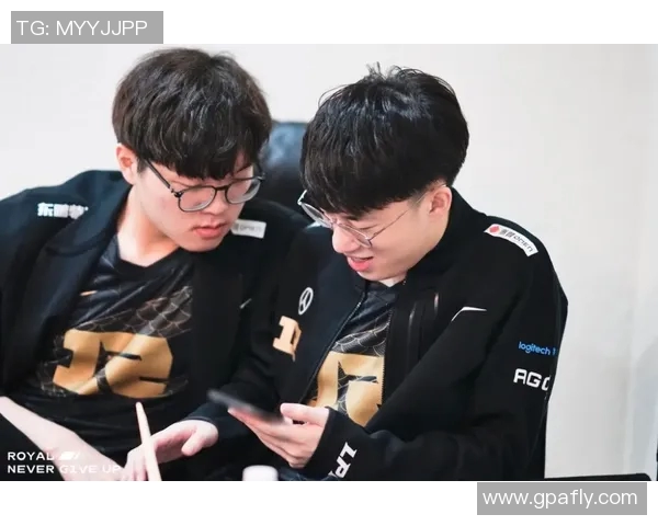 LPL新赛季阵容调整动态解析各队新面貌与战术布局 LPL新赛季阵容调整动态解析各队新面貌与战术布局