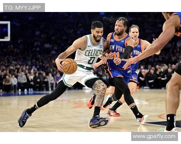 公牛击败尼克斯，取得四连胜：篮球场上的辉煌时刻